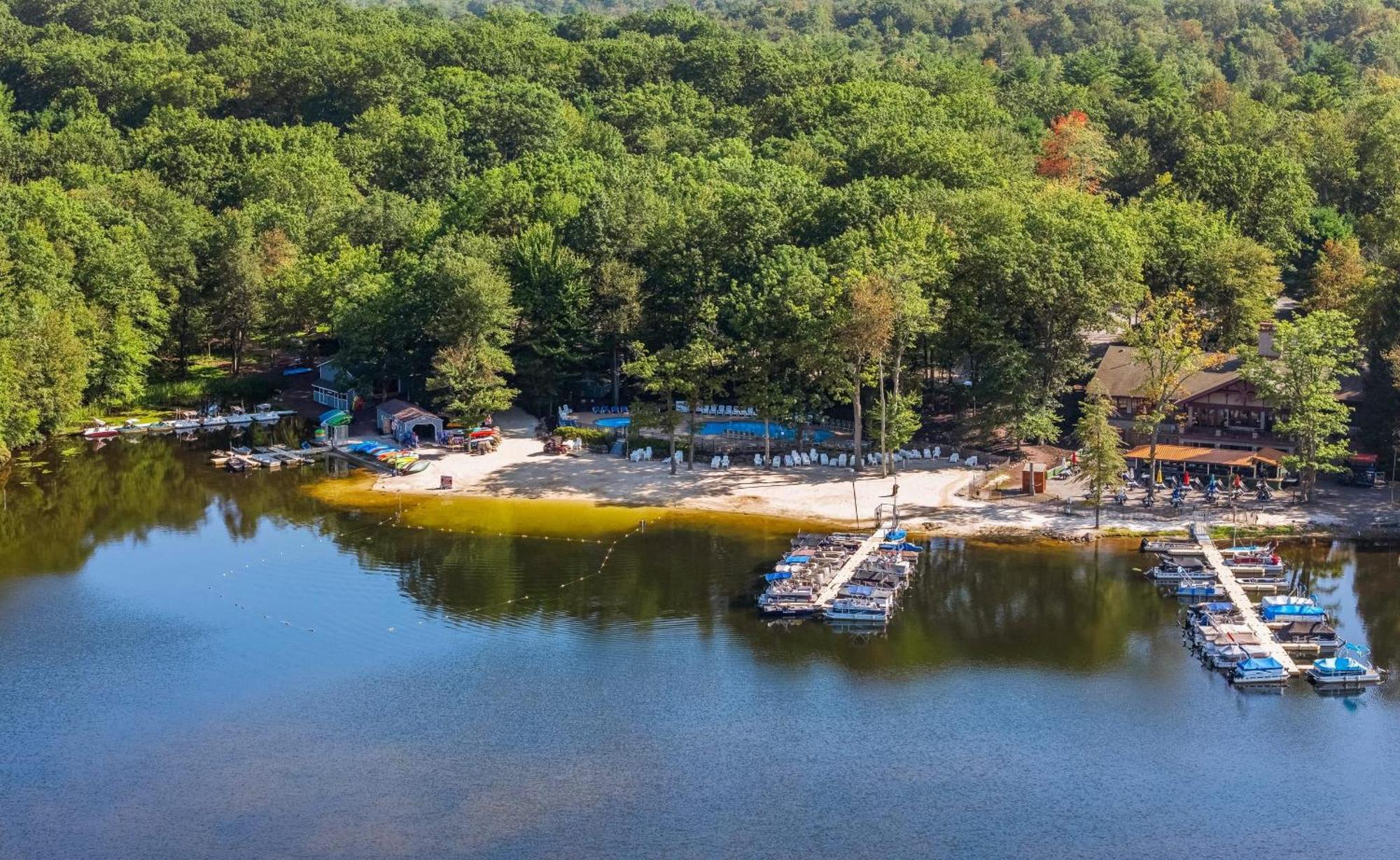 Highland Hideaway By Avantstay Group Poconos Retreat W Patio Game Room เลคฮาร์โมนี ภายนอก รูปภาพ